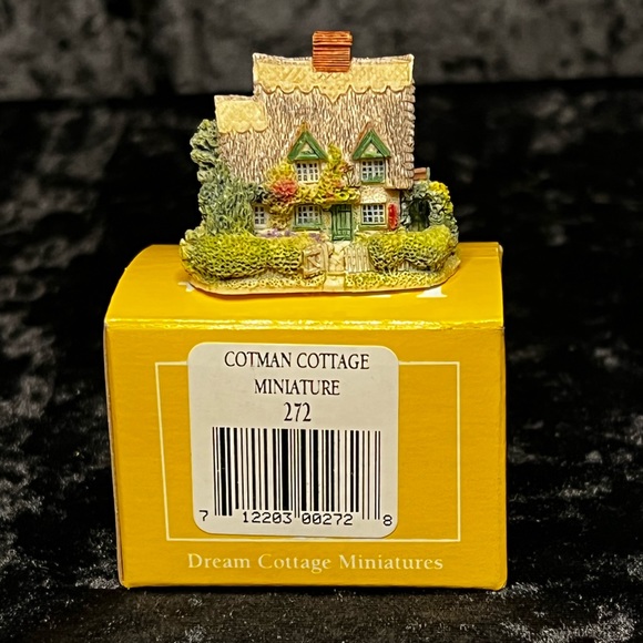 Lilliput Lane - Cotman Cottage Miniature - Dream Miniatures Collection - Picture 1 of 8
